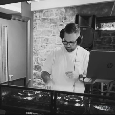 DJ Stevie Beats - DJs 